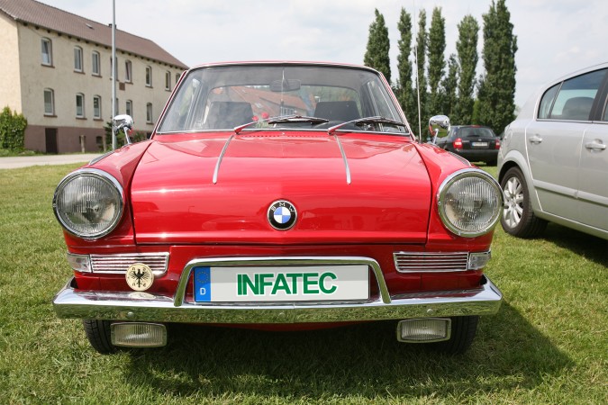 BMW 700.02